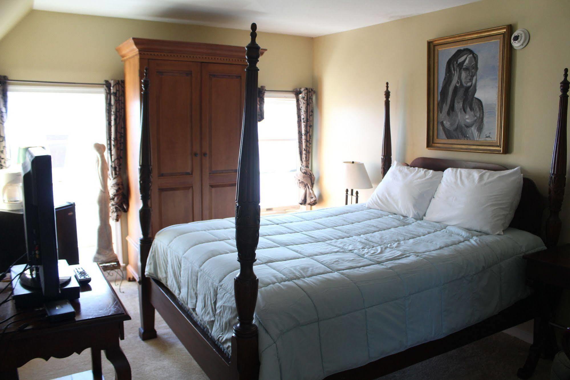 Tavern On The Bay Hotel - Frank Sinatra Suite Somers Point Εξωτερικό φωτογραφία